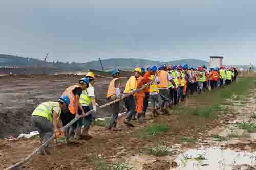 湖中布設(shè)百米電纜